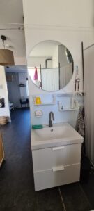 Wastafel op etage